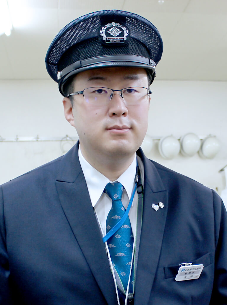 駅務員の写真、仕事内容・魅力