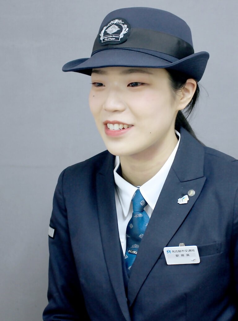 駅務員の写真、仕事と私生活の両立(ワークライフバランス)