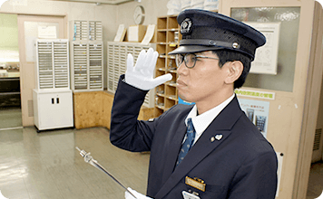 出勤・始業点呼の様子